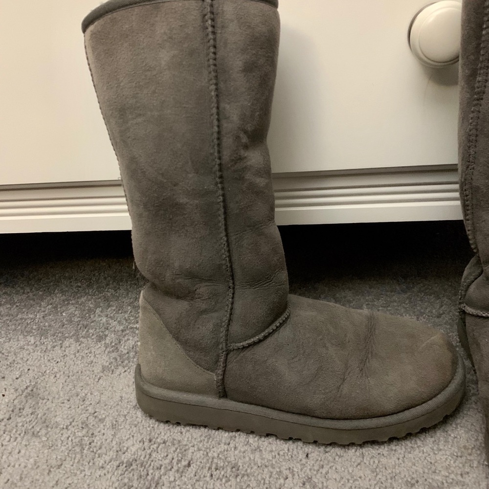 Tall Gray Uggs